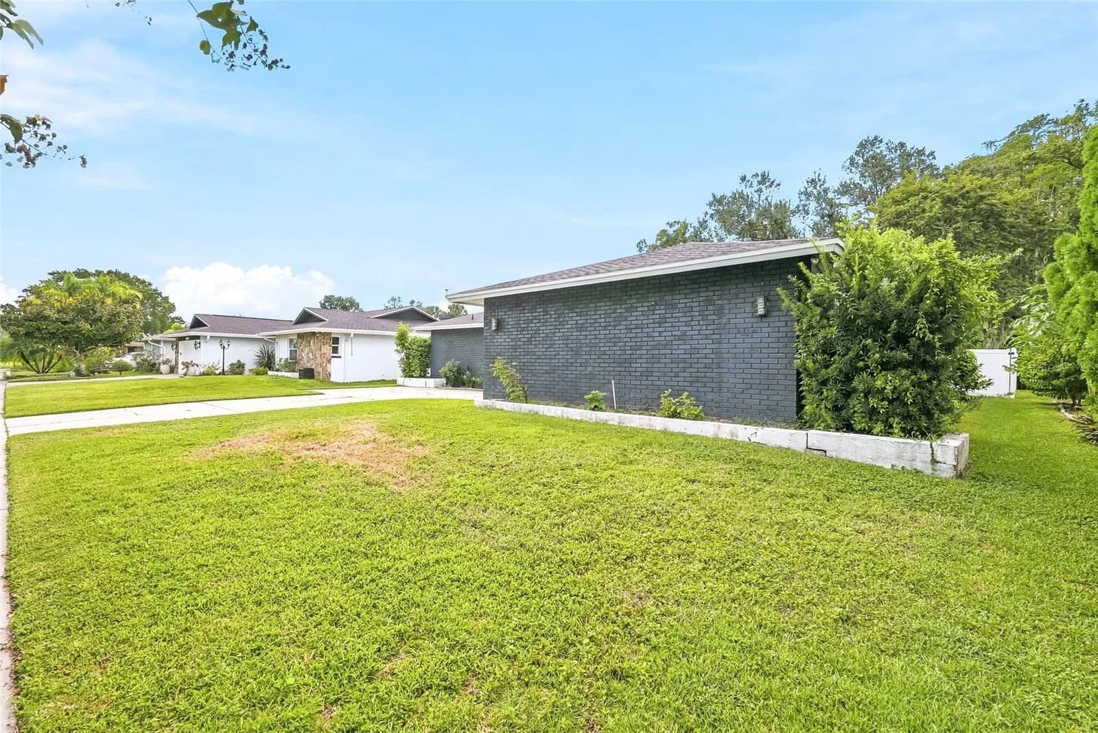 4206 WINDTREE Drive