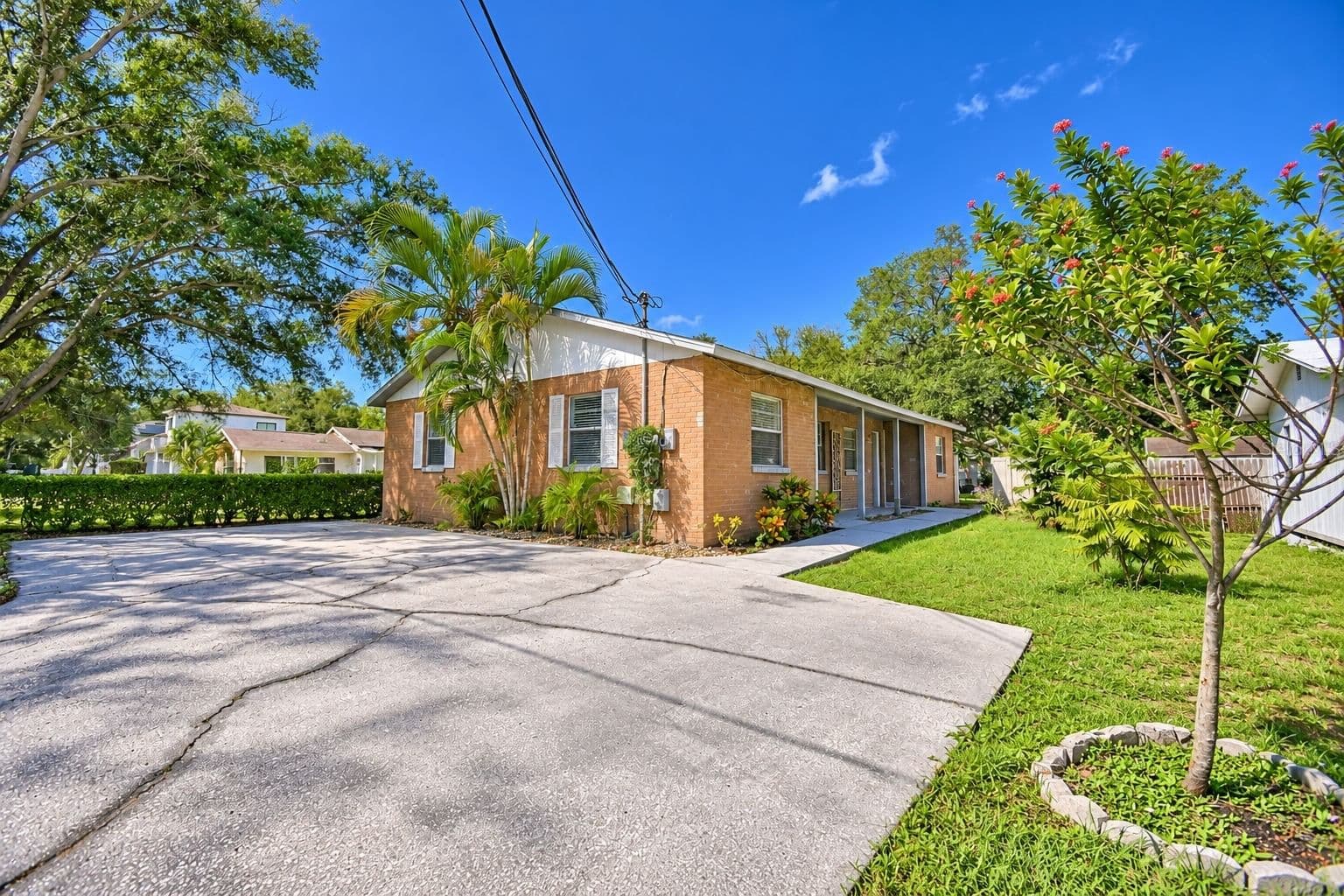 6309 MACDILL Avenue