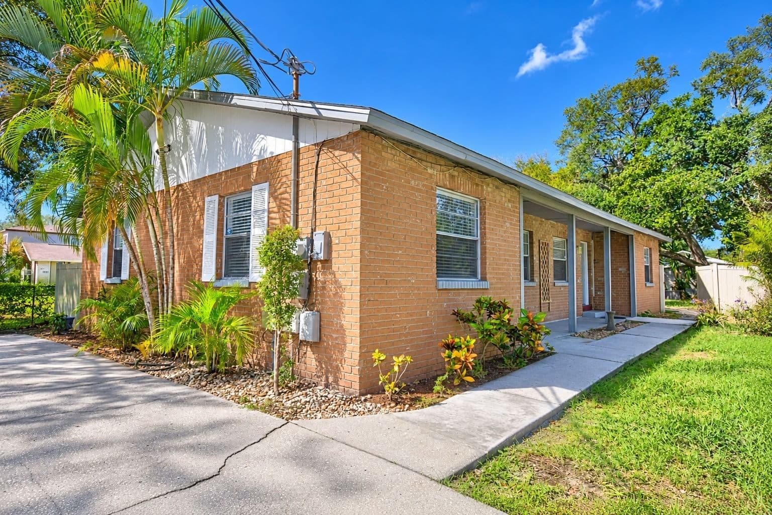 6309 MACDILL Avenue