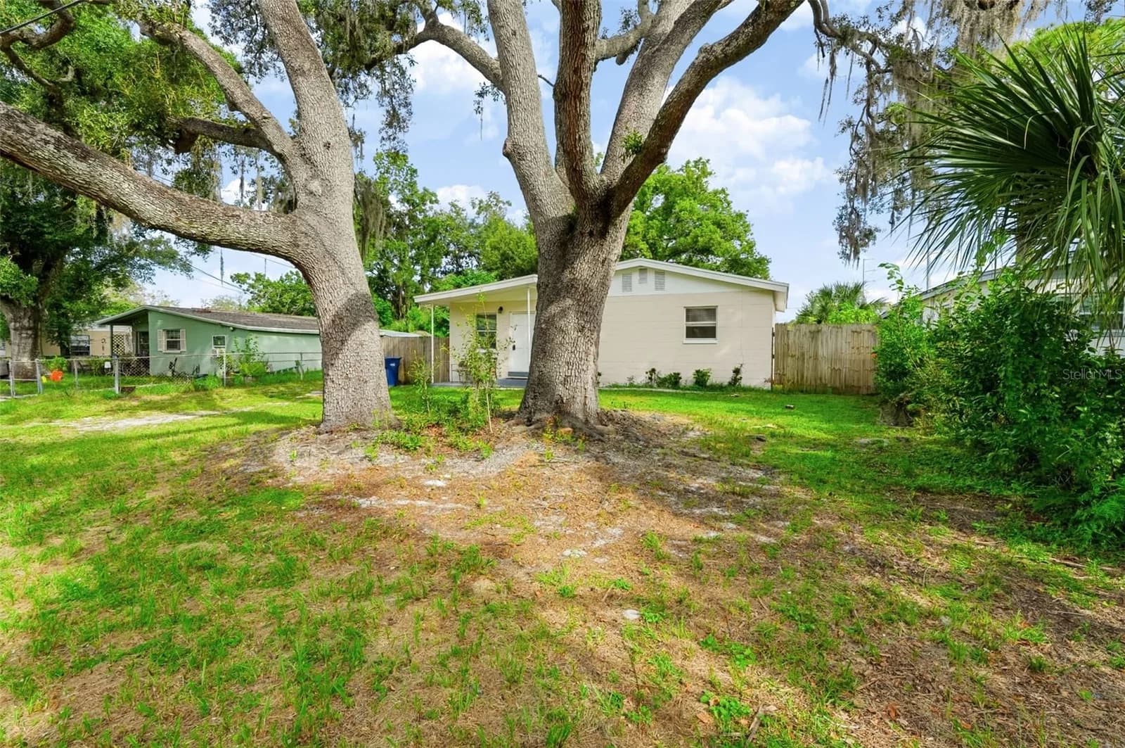 2438 RAMONA Circle