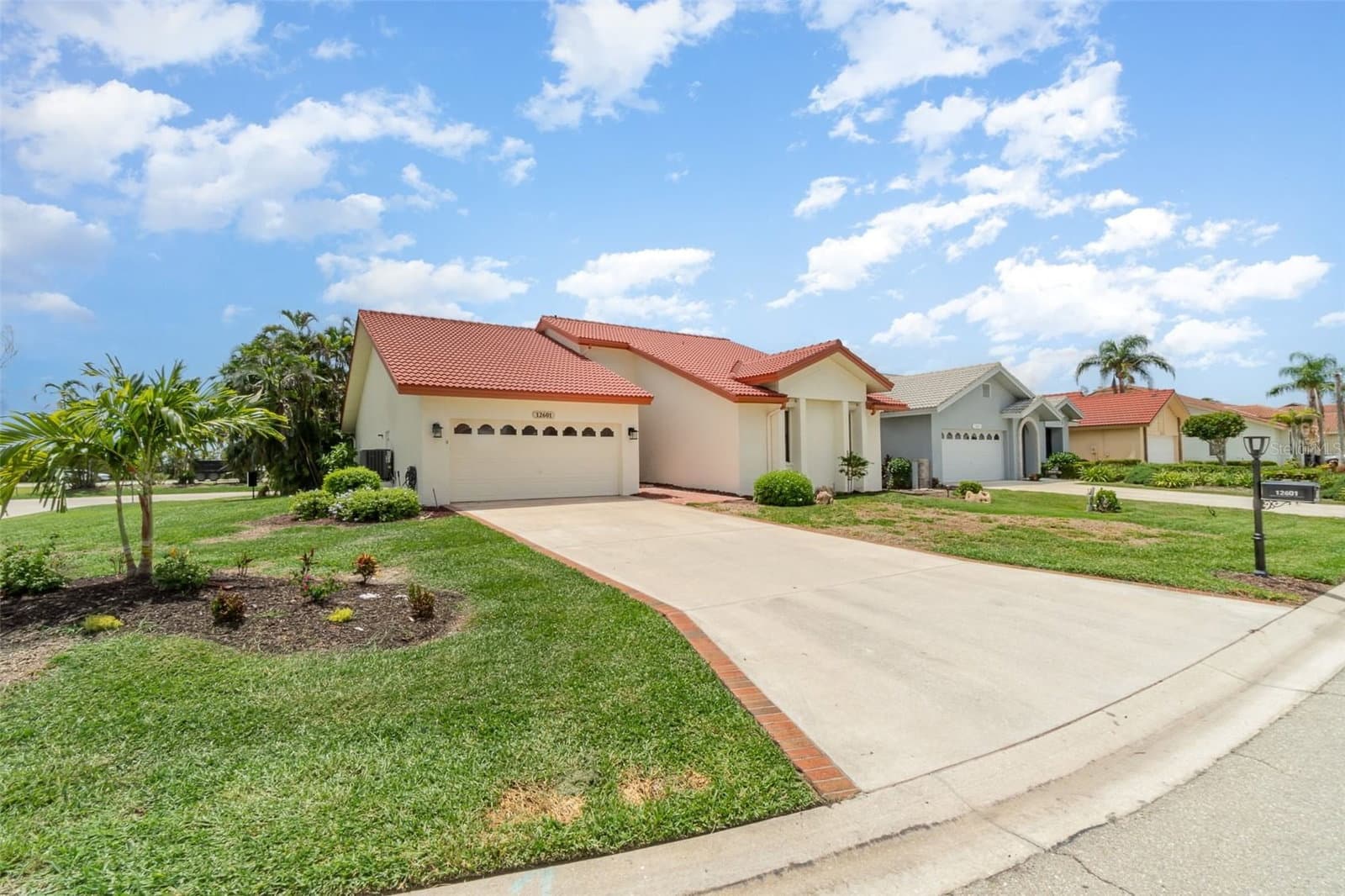12601 KELLY PALM