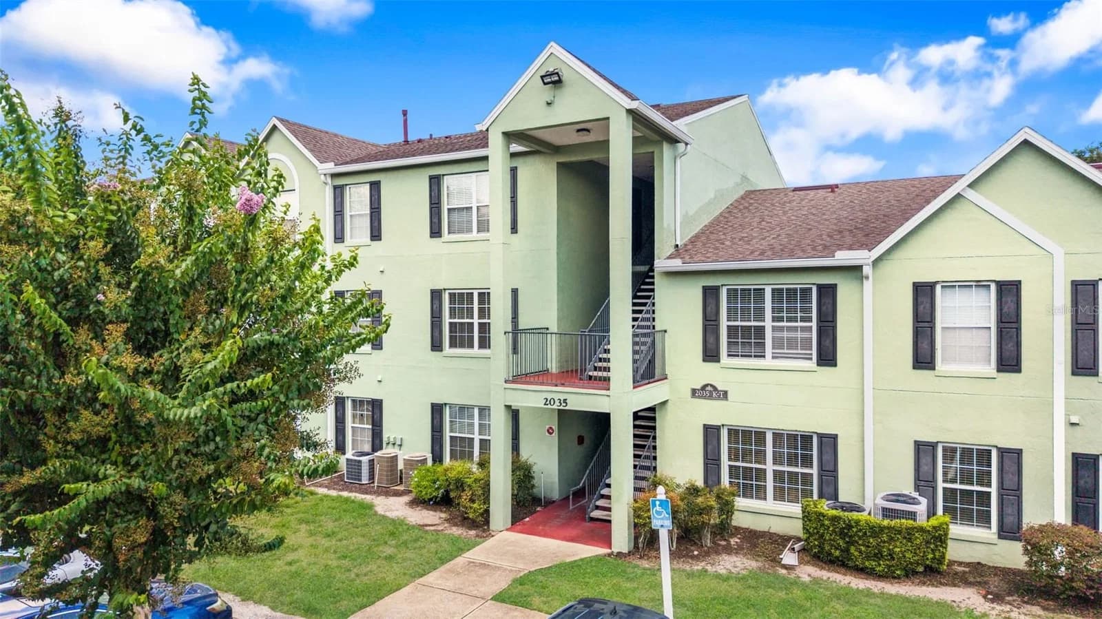 2035 DIXIE BELLE Drive #2035M