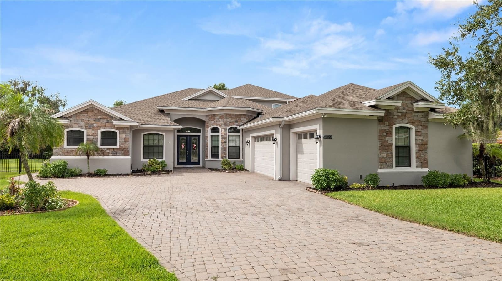 2120 SOUTHERN OAKS