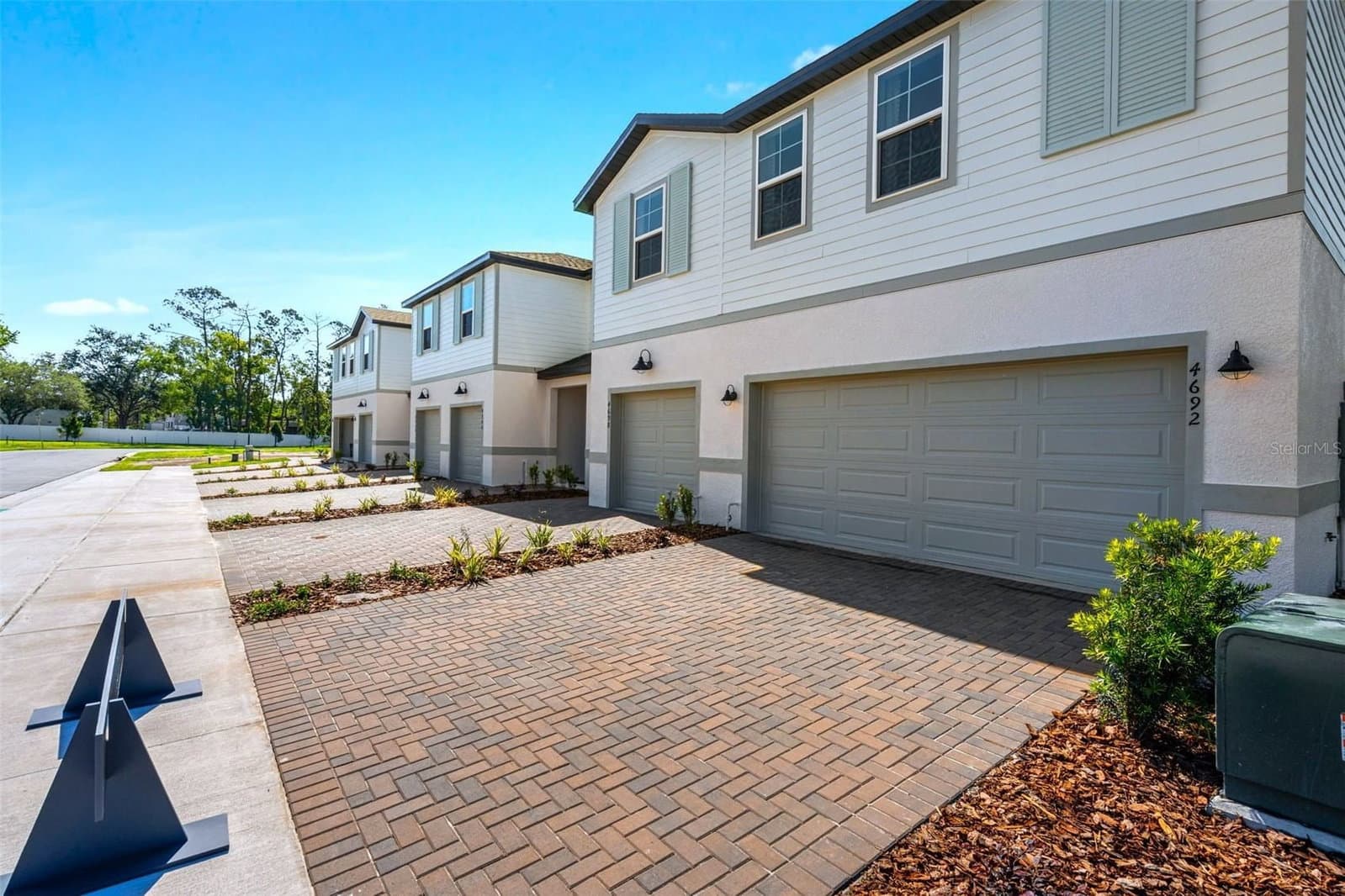 4947 WINDING RIVER